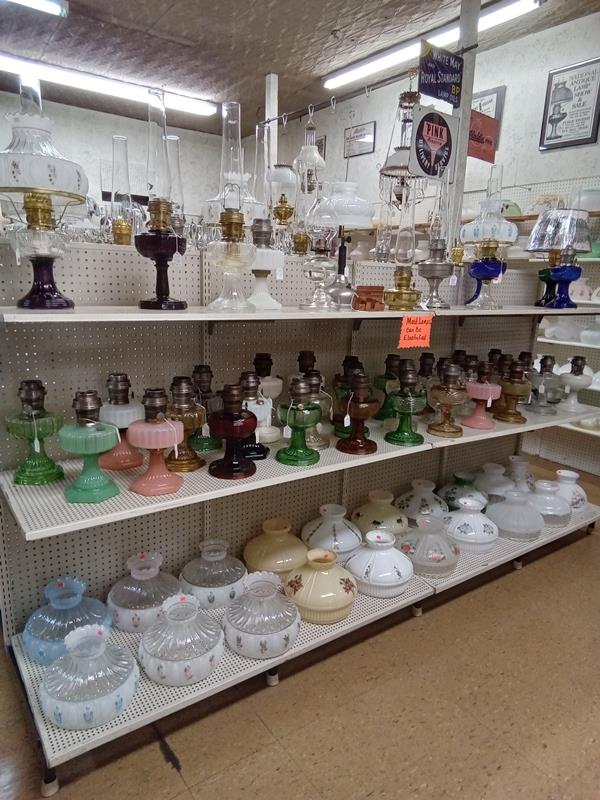 Yoder’s Lamps Antiques & Collectibles Arthur, IL